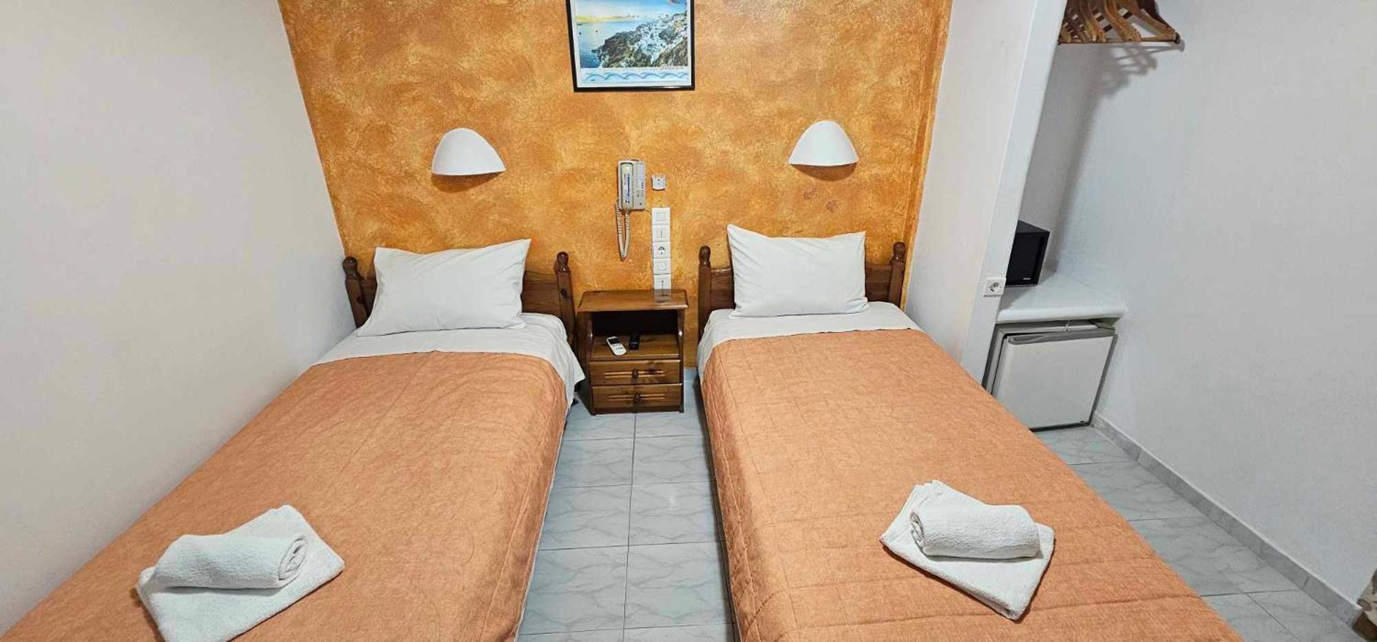 Hotel Palladion Karterados  Extérieur photo
