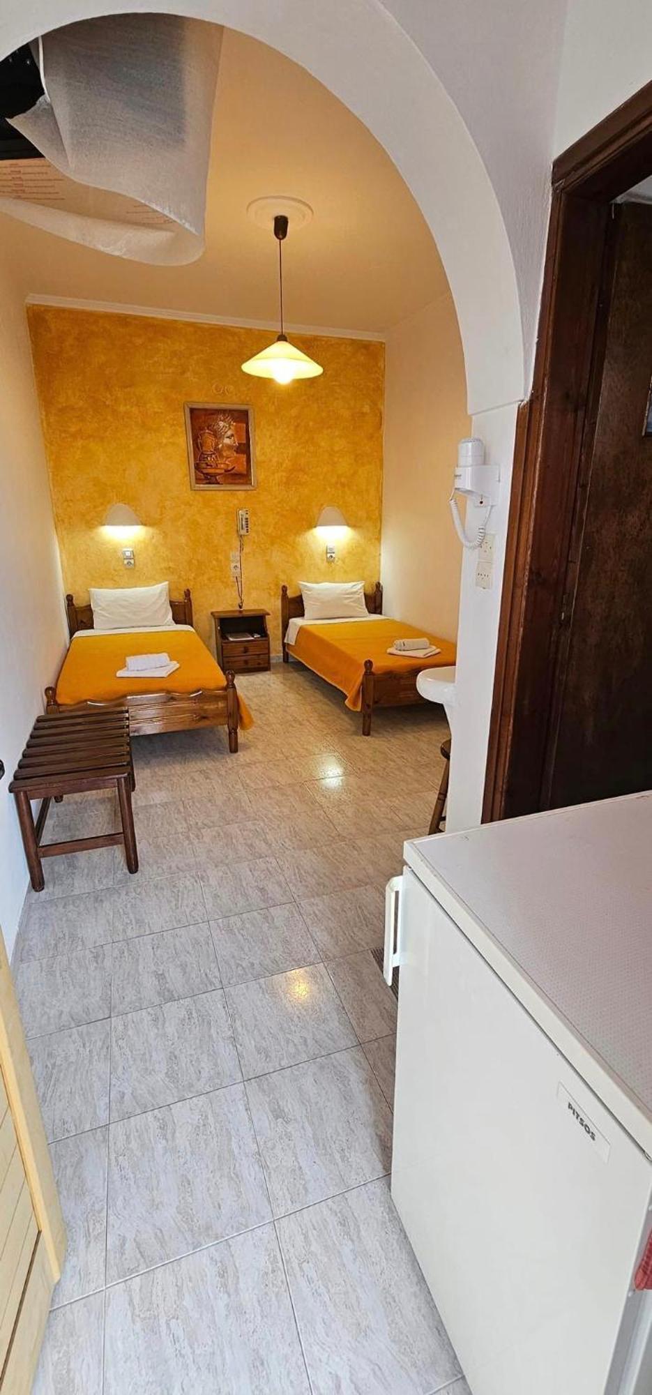 Hotel Palladion Karterados  Extérieur photo