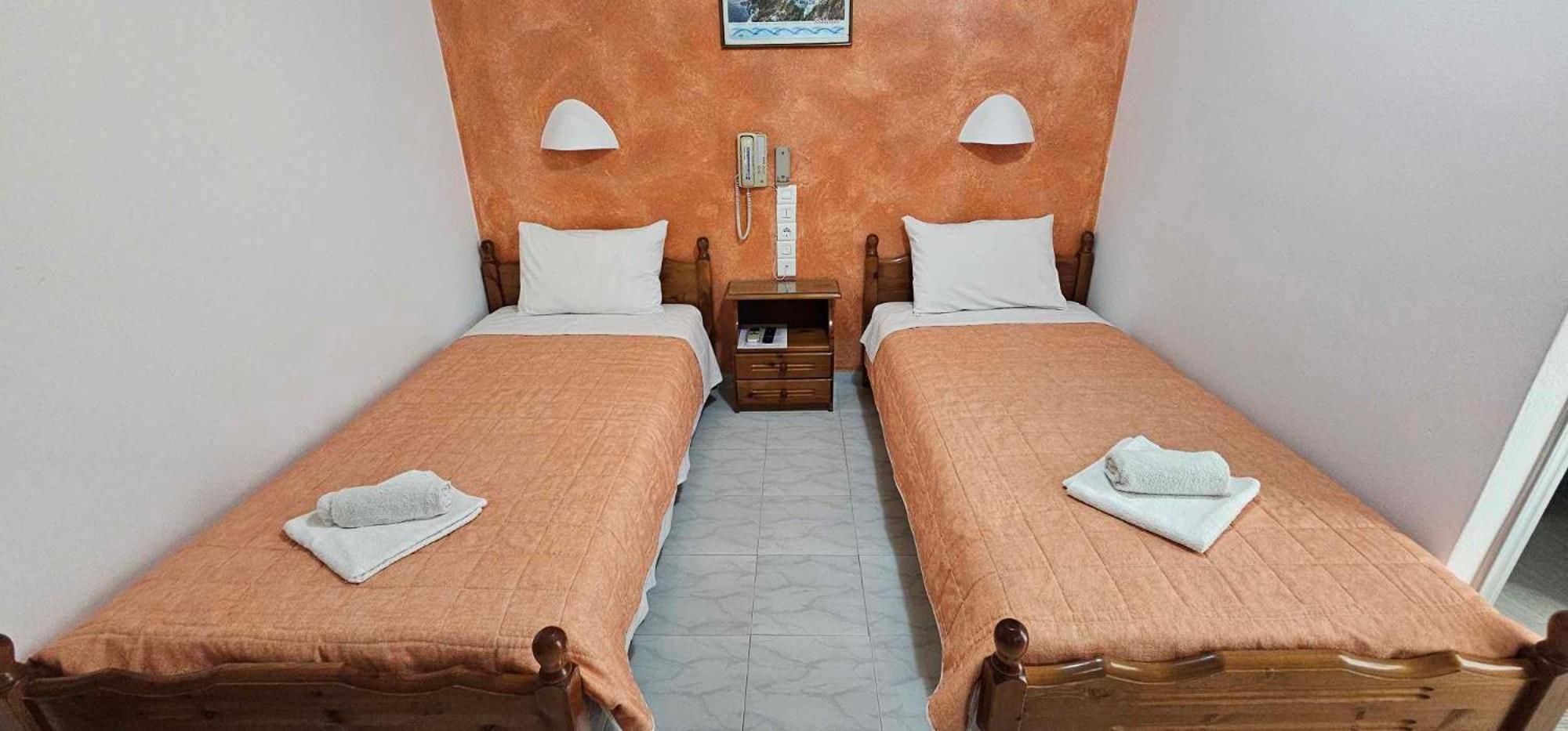Hotel Palladion Karterados  Extérieur photo